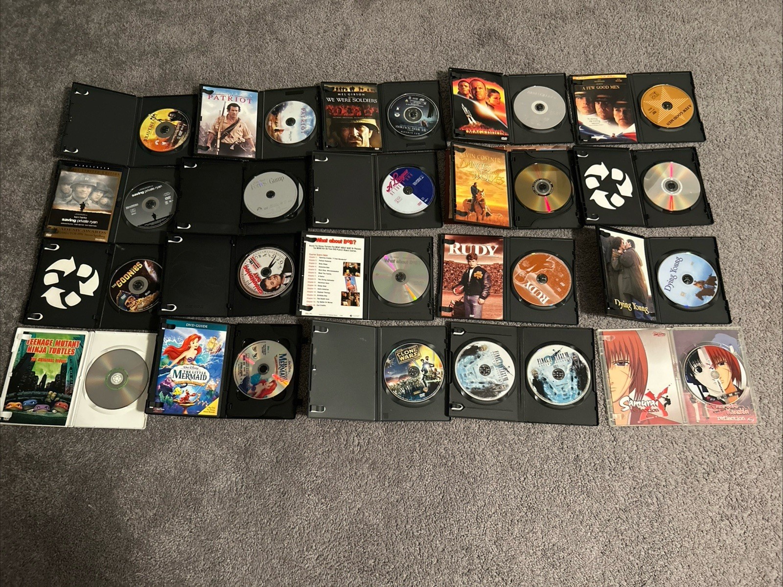 DVD Movie Lot! 20 Movies Mel Gibson Tom Hanks Action Drama Comedy Disney + More