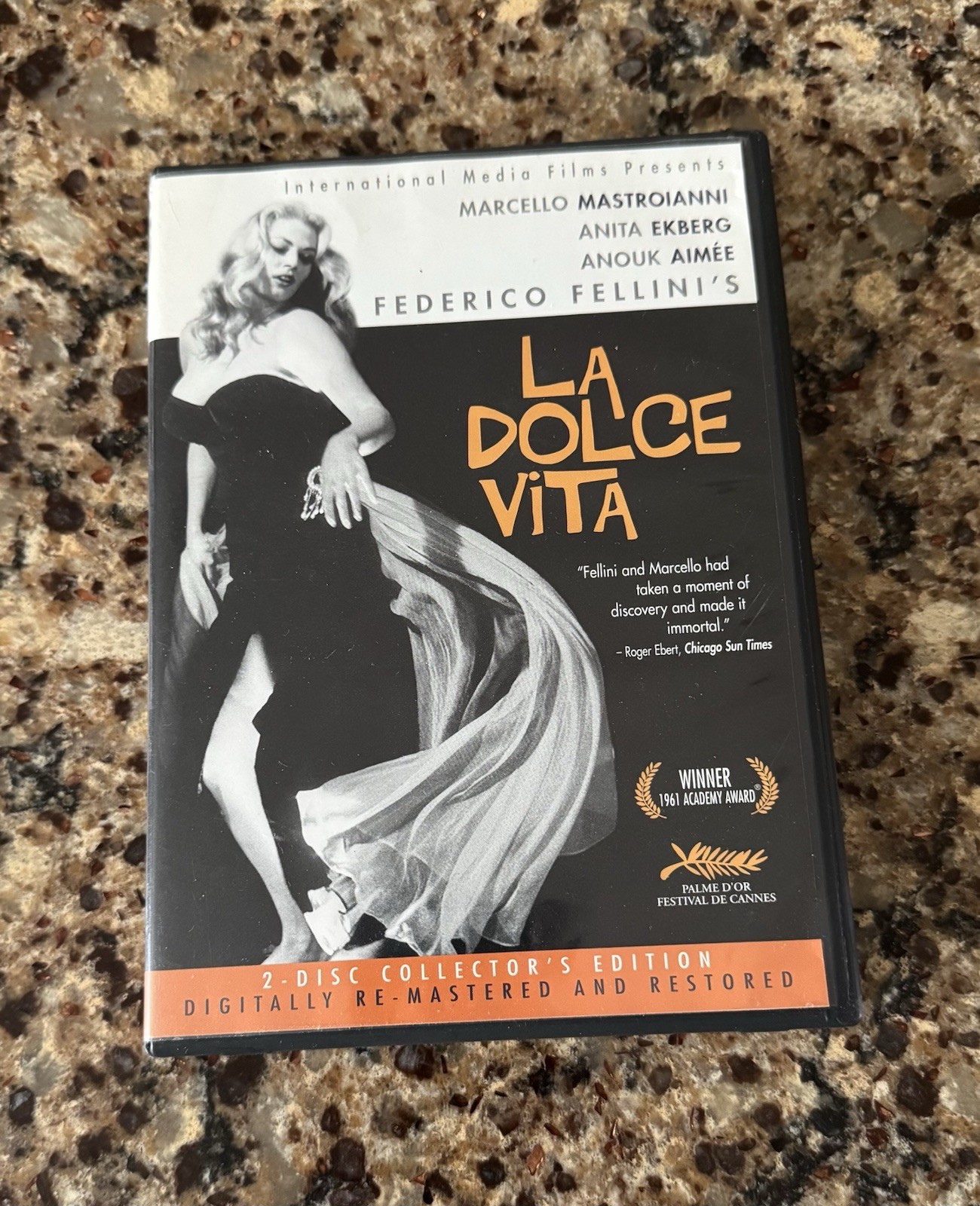 La Dolce Vita -2-Disc Collector’s Edition DVD Set w/Rare Insert (1960)