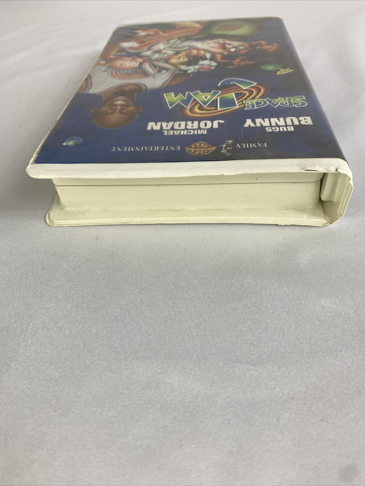 Space Jam (VHS, 1997, Clam Shell): Michael Jordan, Bugs Bunny