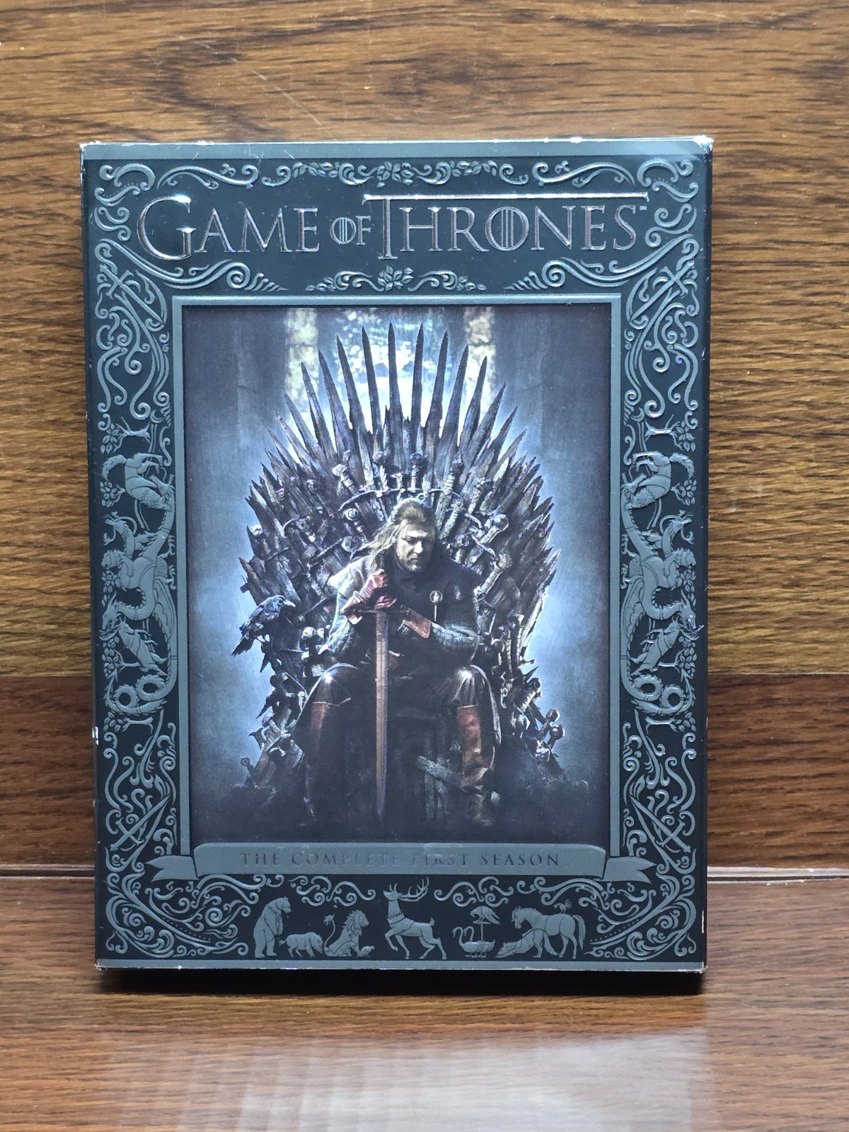 Game of Thrones Season One Complete DVD Set 5 DVDs plus Episode Guide
