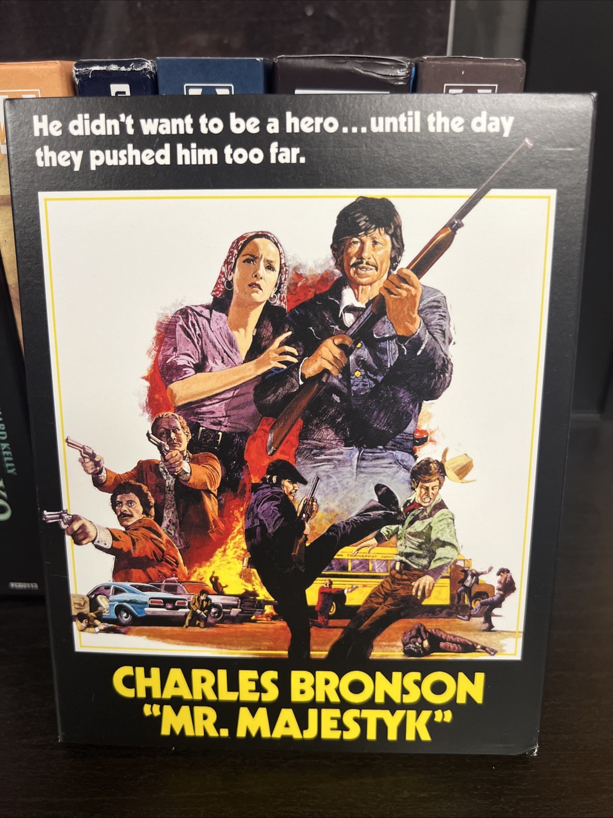 Mr. Majestyk (1974) Blu-ray w/ Slipcover Kino Lorber Charles Bronson Action