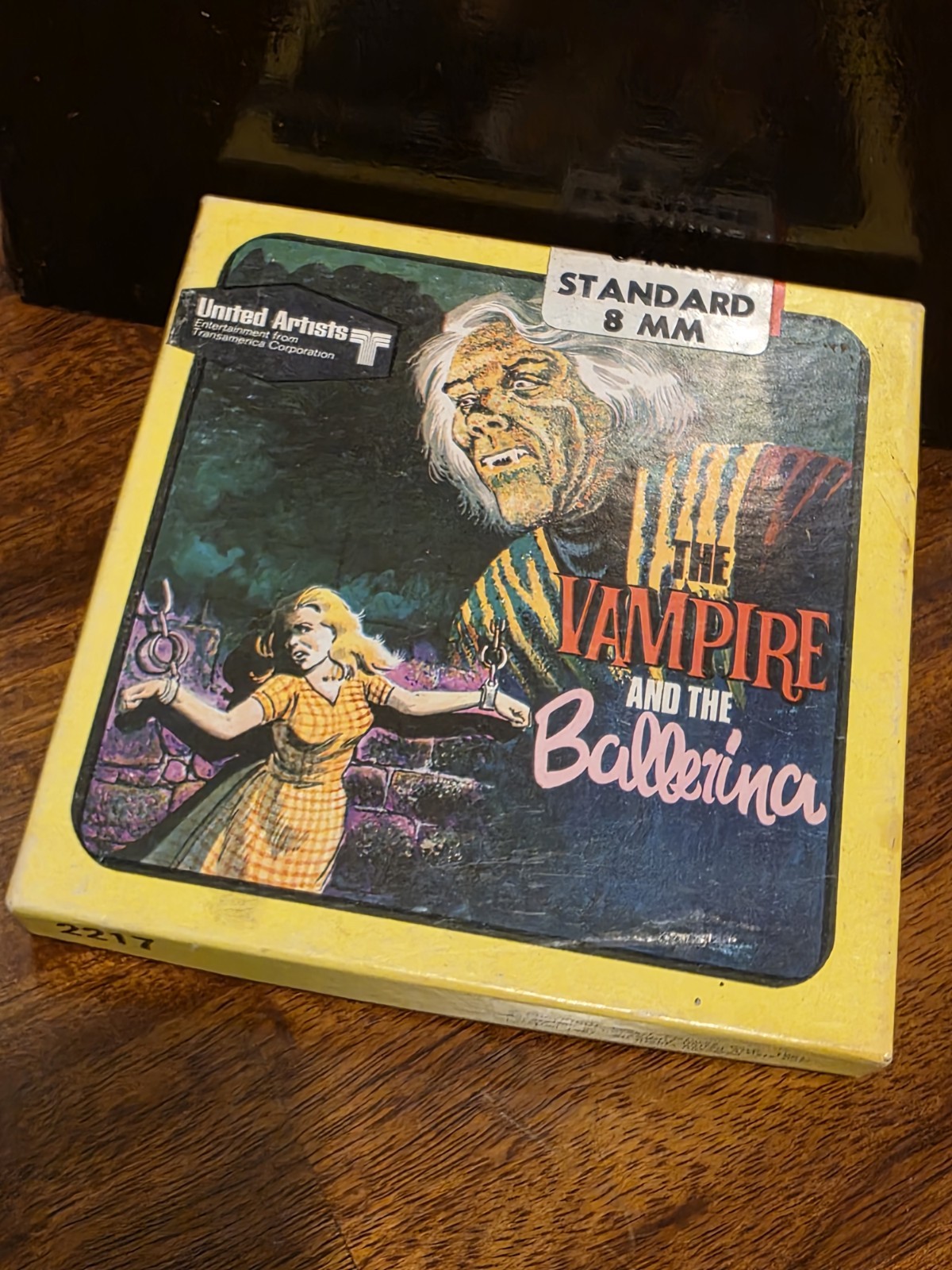 united artists THE VAMPIRE AND THE BALLERINA, Standard 8mm