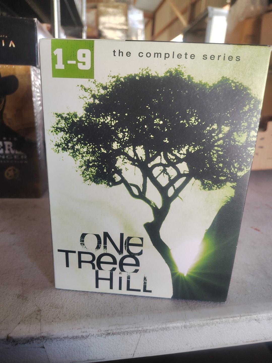 Very Good. One Tree Hill: The Complete Series DVD Seasons 1 to 9
