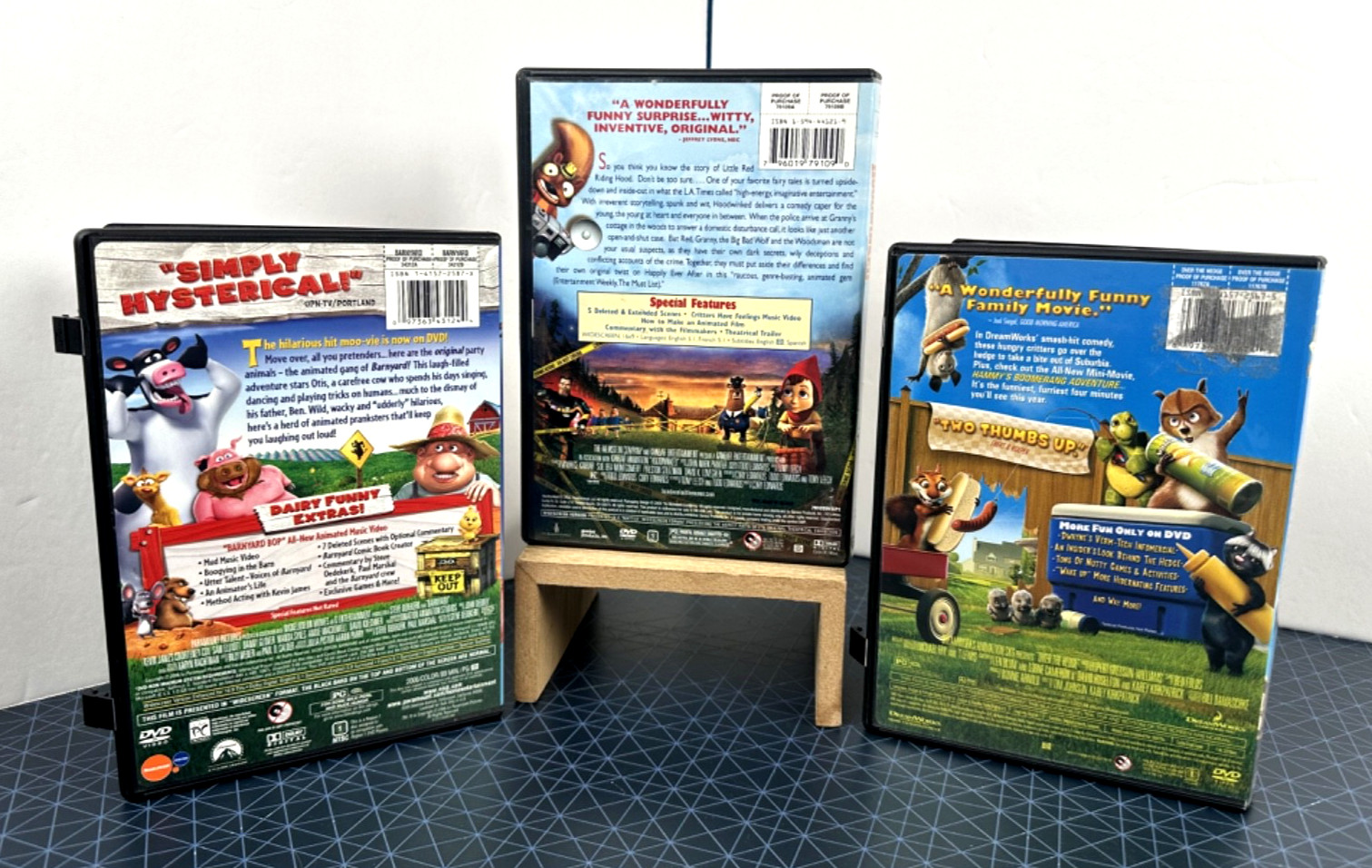 Family Comedy Animated DVD Lot – Hoodwinked, Barnyard, Over the Hedge