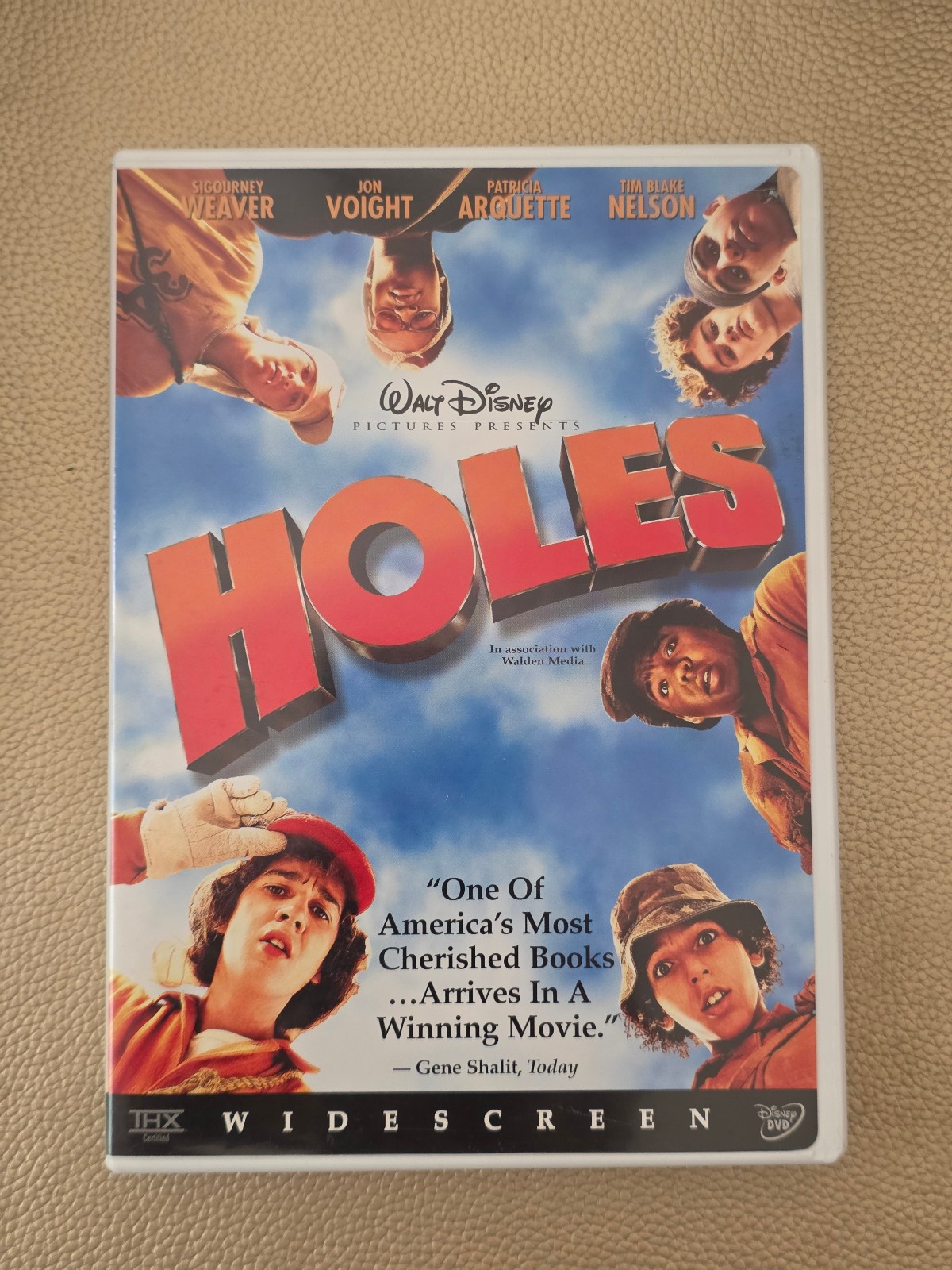 Walt Disney Pictures Holes (2003) Adventure/Family PG Widescreen DVD Region 1