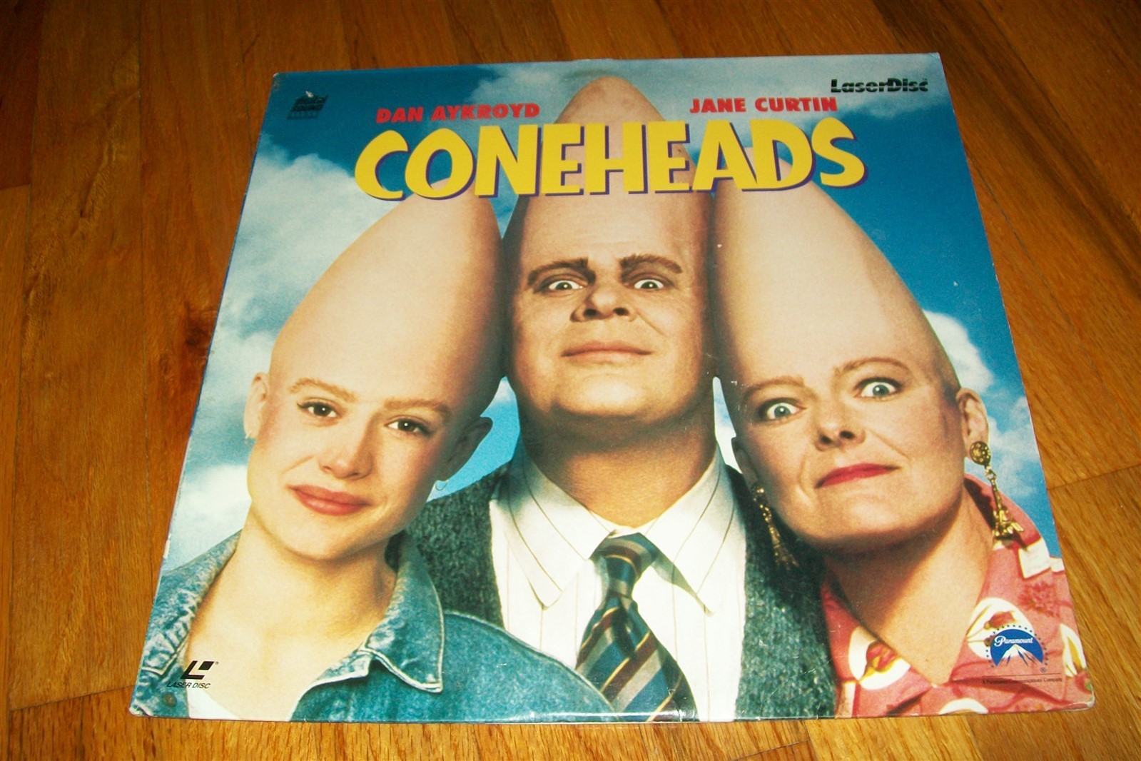 CONEHEADS Laserdisc LD FULL SCREEN FORMAT VERY GOOD CONDITION VERY RARE FUNNY!