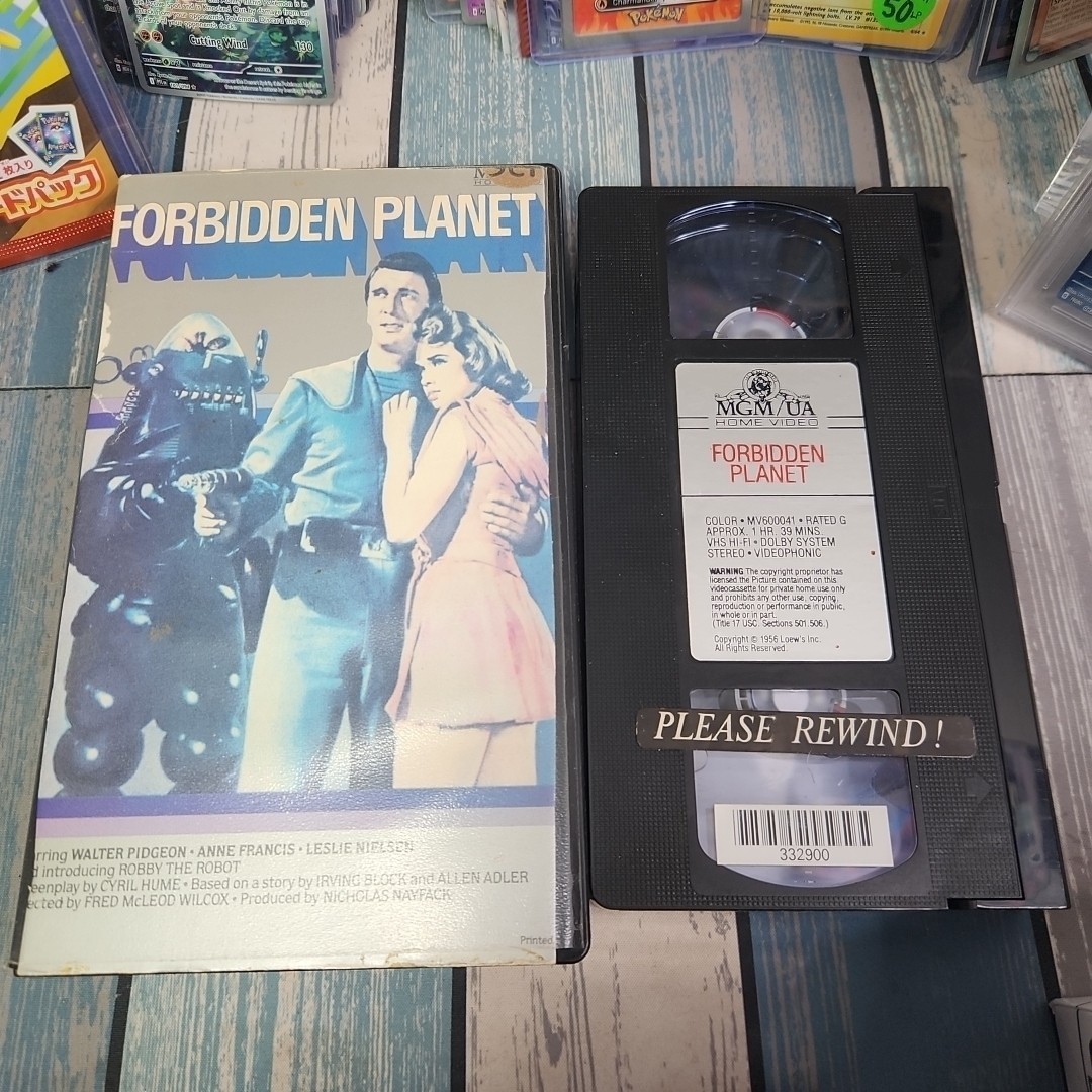 Forbidden Planet VHS 1956 Plastic Clam Shell Leslie Nielsen Anne Francis Sci-Fi
