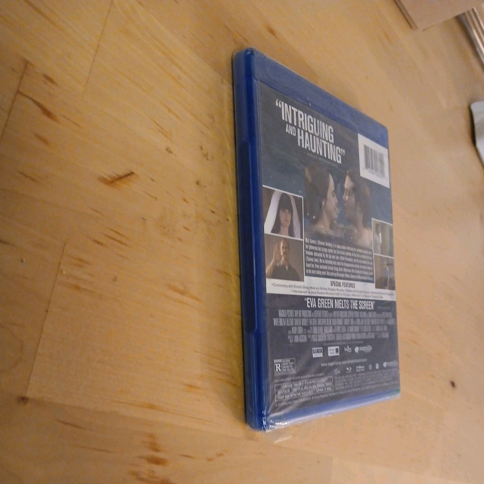 White Bird in a Blizzard (Blu-ray Disc 2015) Shailene Woodley Brand New/Sealed