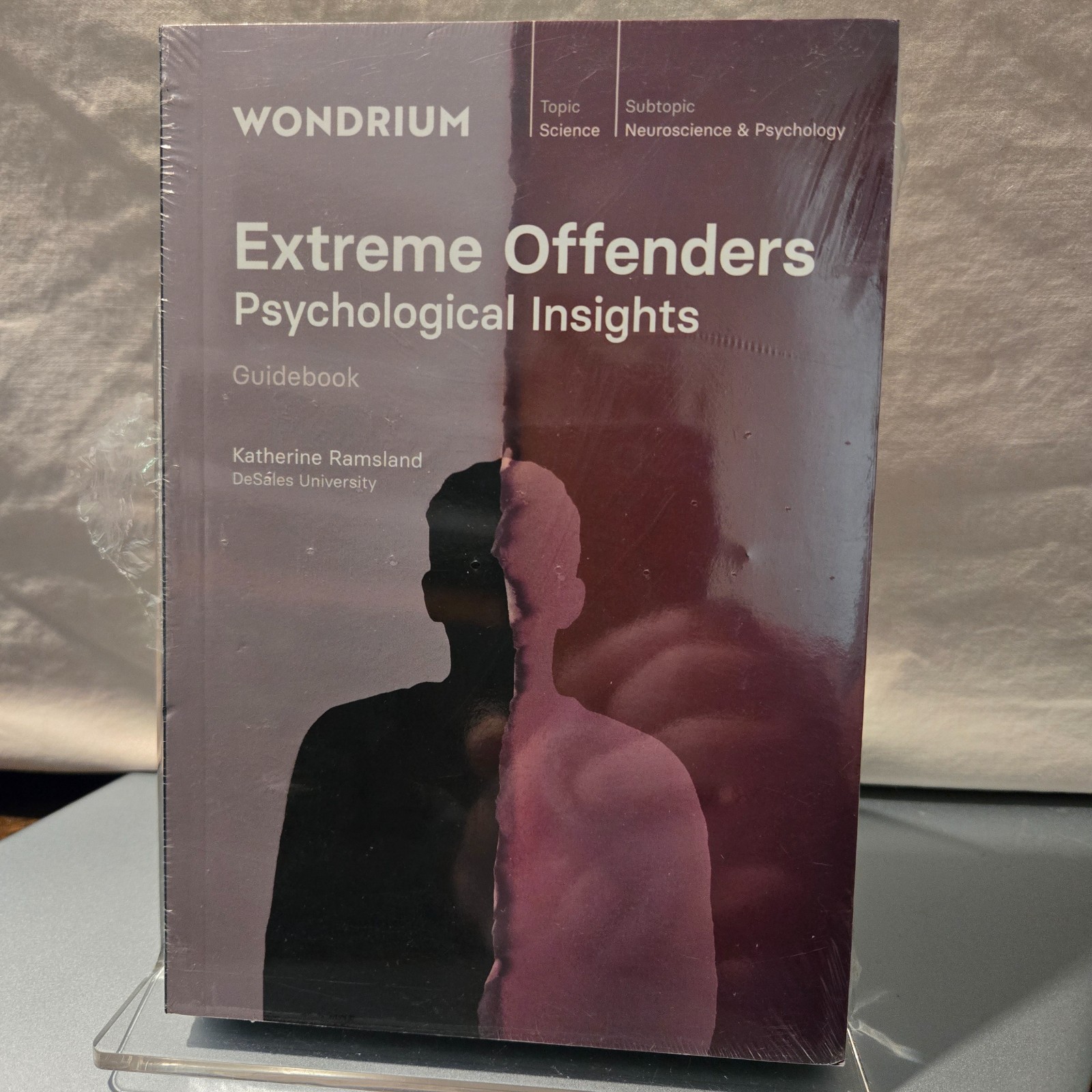 Extreme Offenders: Psychological Insights; (DVD & Guidebook)