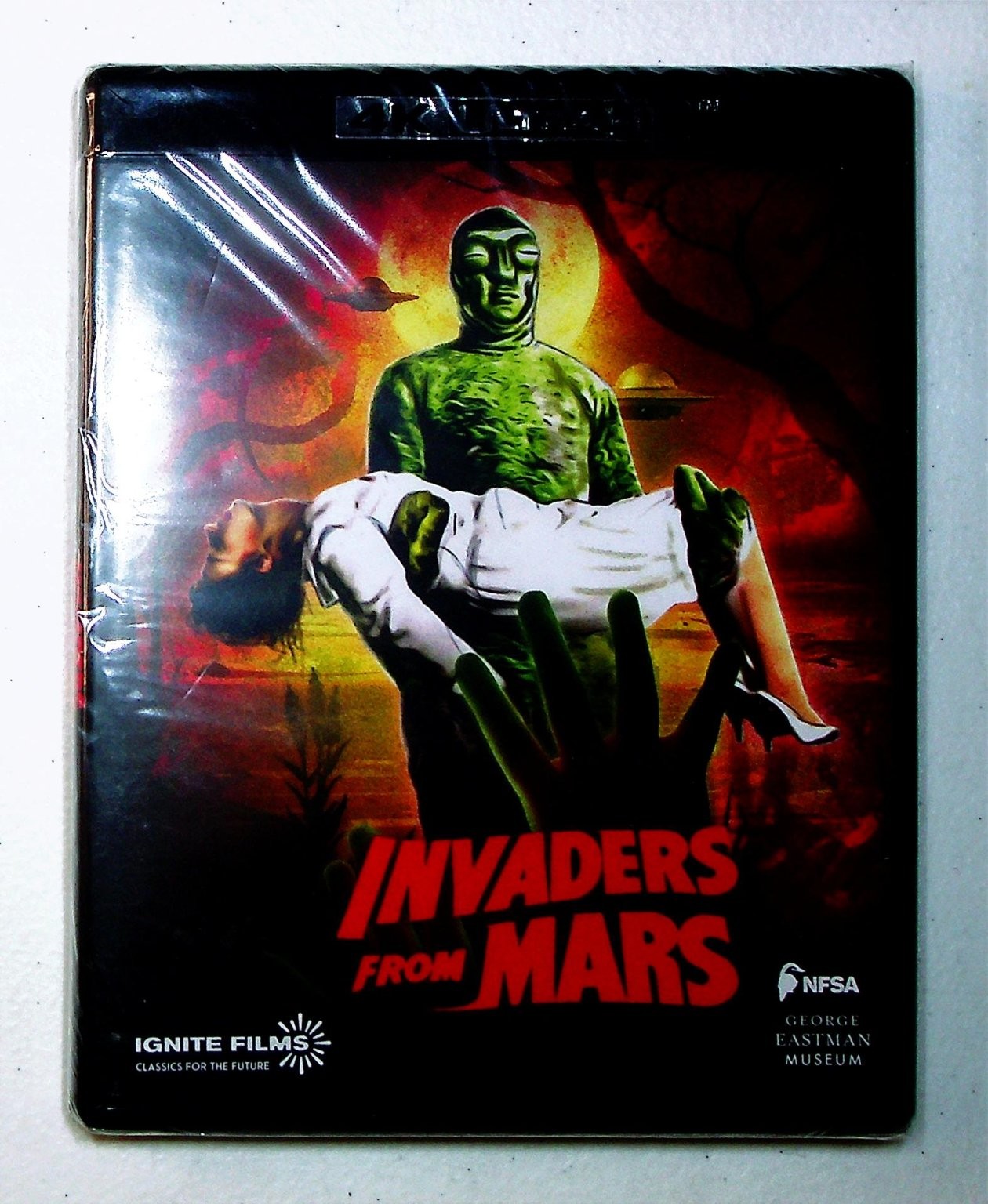 Invaders From Mars 1953 4K UHD Blu-ray William Cameron Menzies Sci-Fi Horror