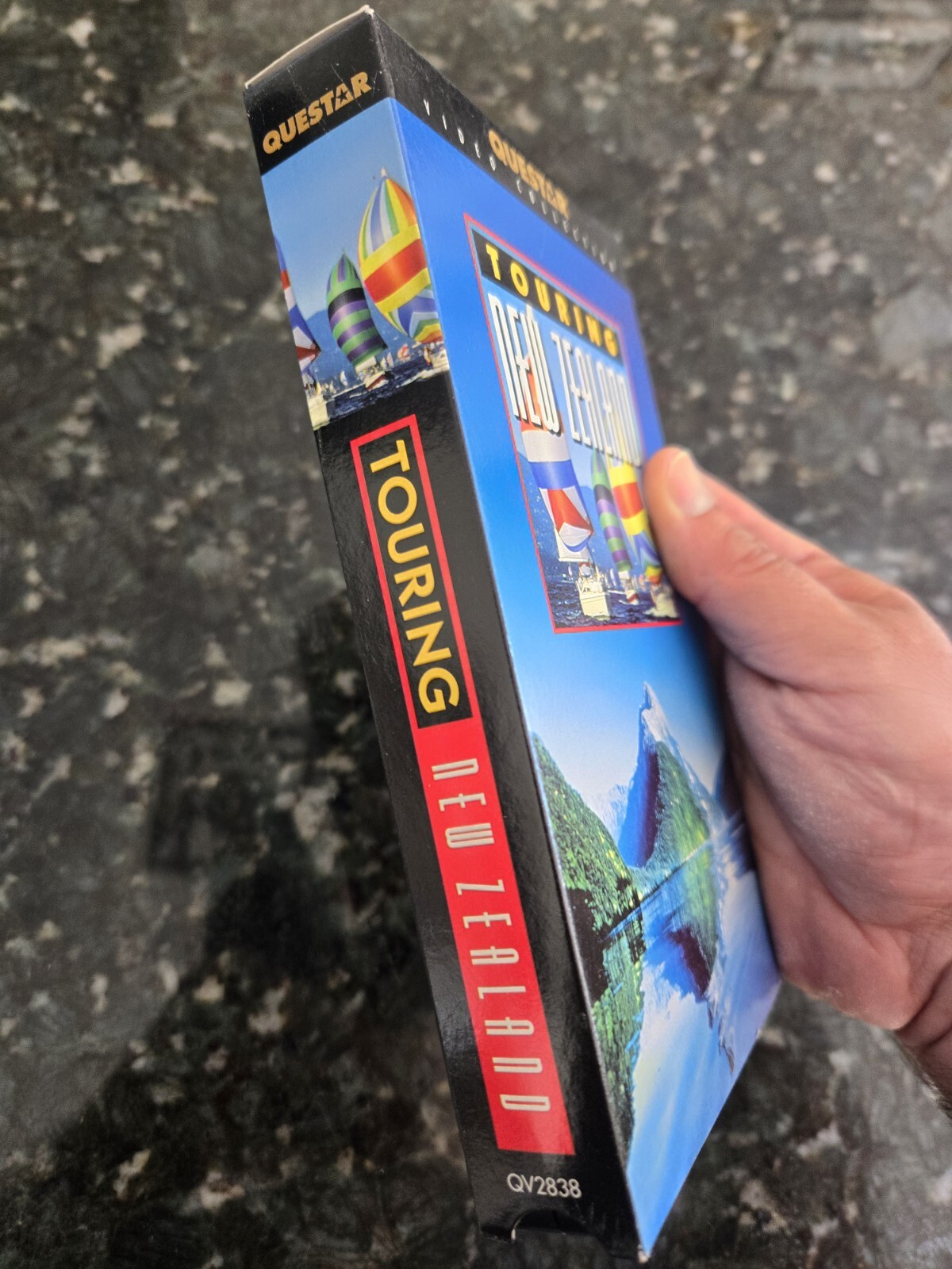 Touring New Zealand (VHS, 1998)