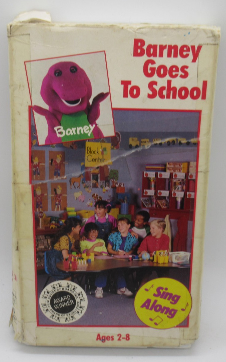 BARNEY: BARNEY GOES TO SCHOOL VHS VIDEO, LIVE-ACTION FUN SING-ALONG SONGS