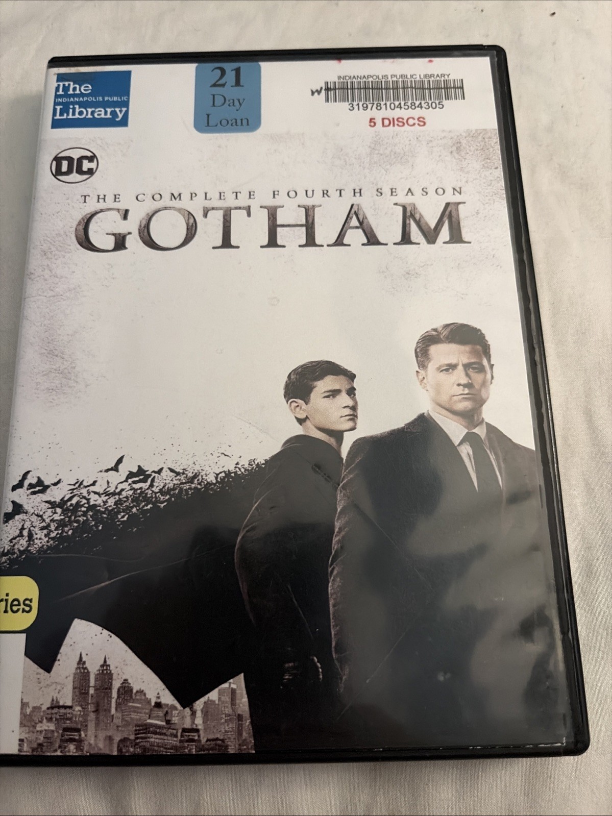 Gotham: The Complete Fourth Season DVD