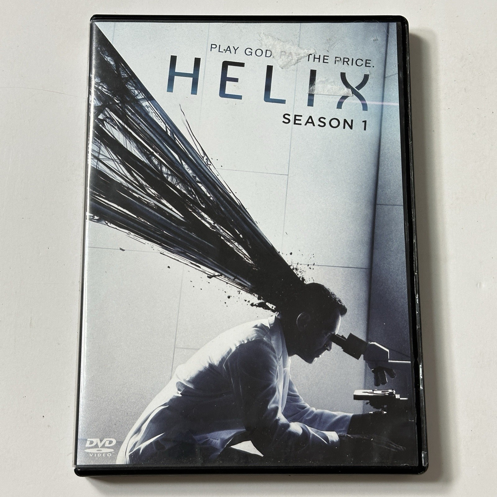 Helix – Season 01 (DVD, 2014, 3-Discs, Sony)