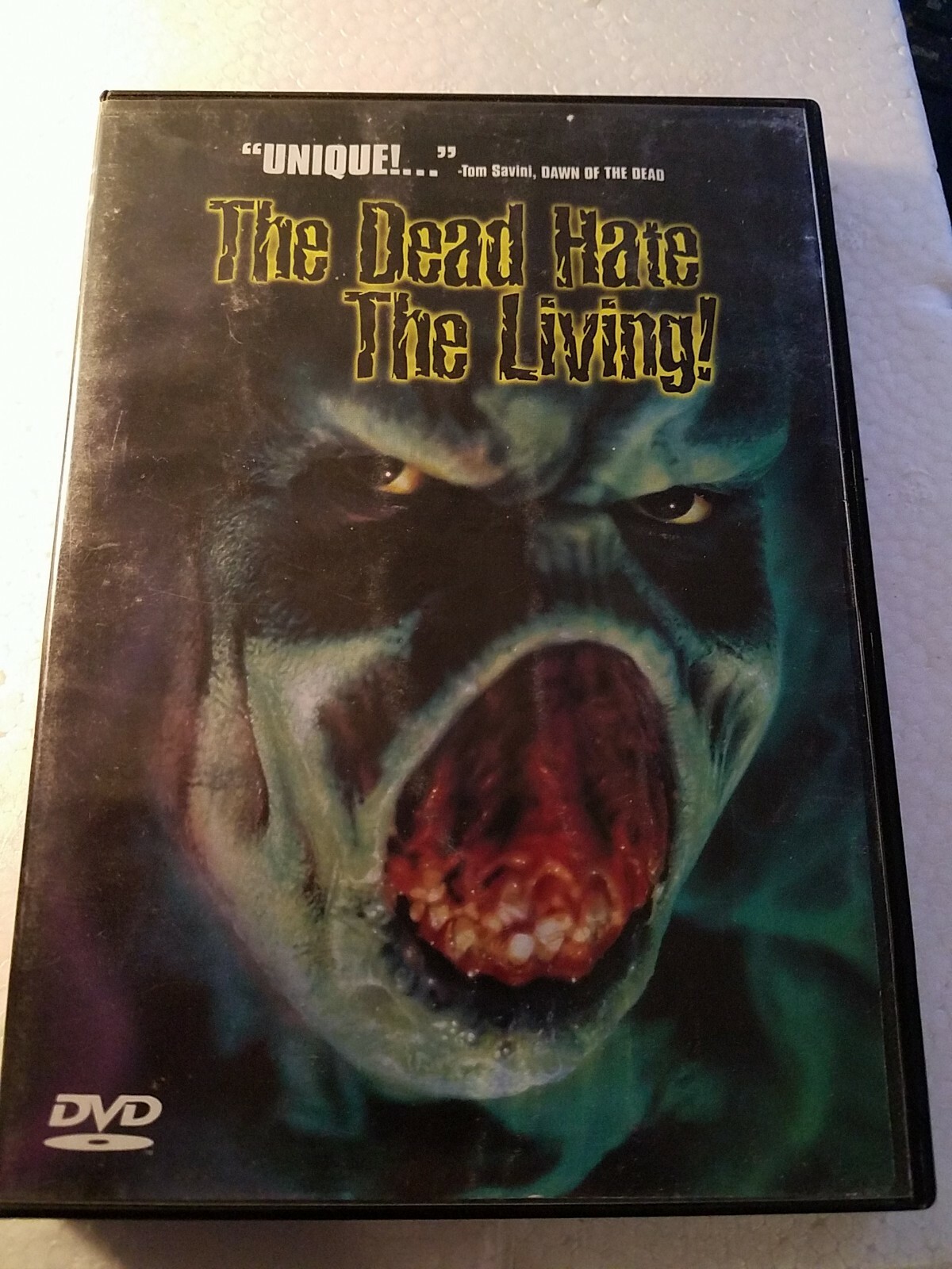 The Dead Hate the Living (DVD, 2000)