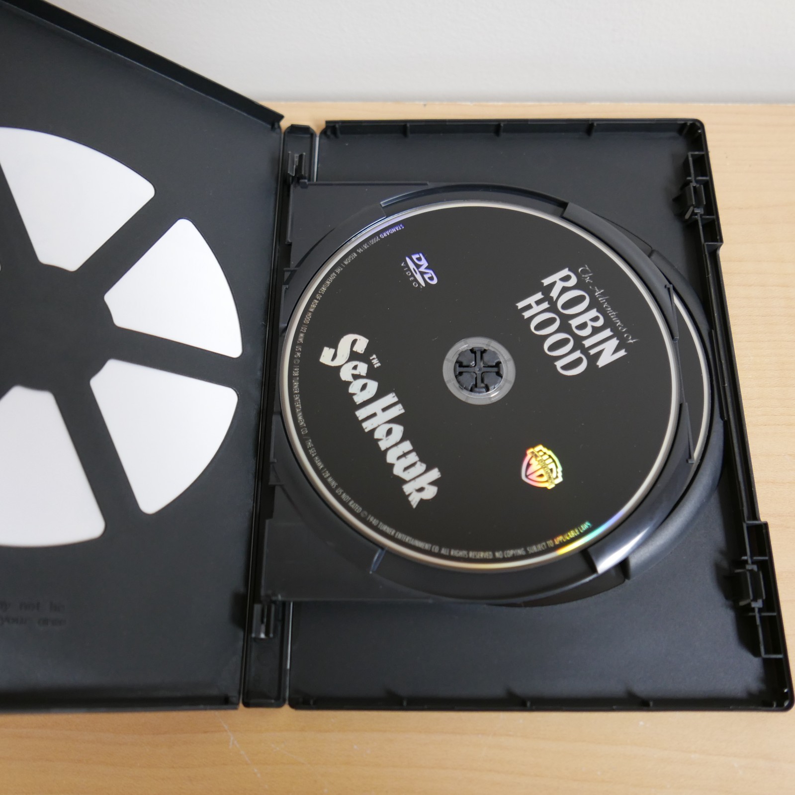 Silver Screen Icons Errol Flynn DVD Captain Blood Robin Hood Sea Hawk Don Juan