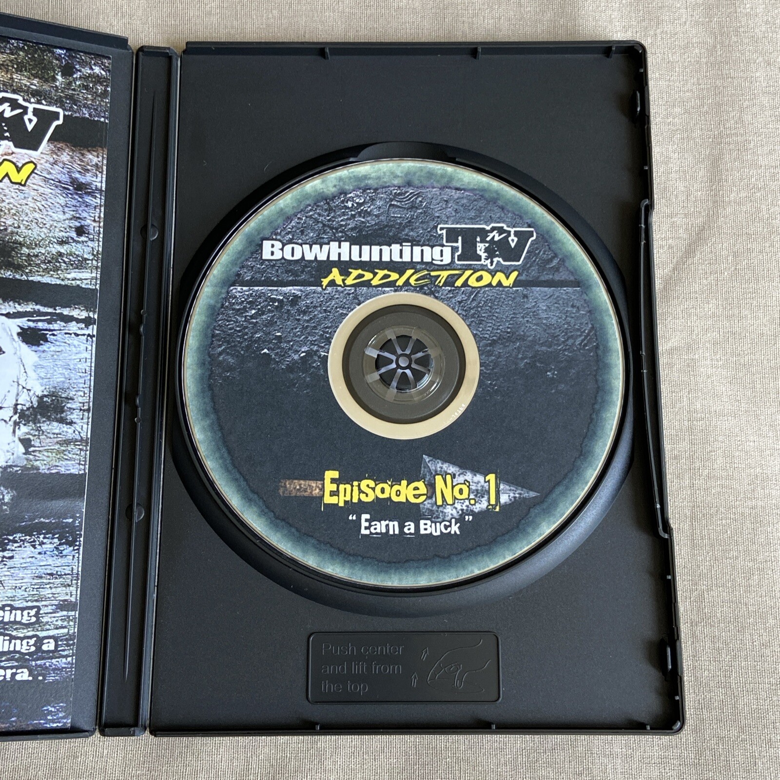 BowHunting TV Addiction (DVD 2010) Bow Hunts Deer Season Sportsman Channel Sport
