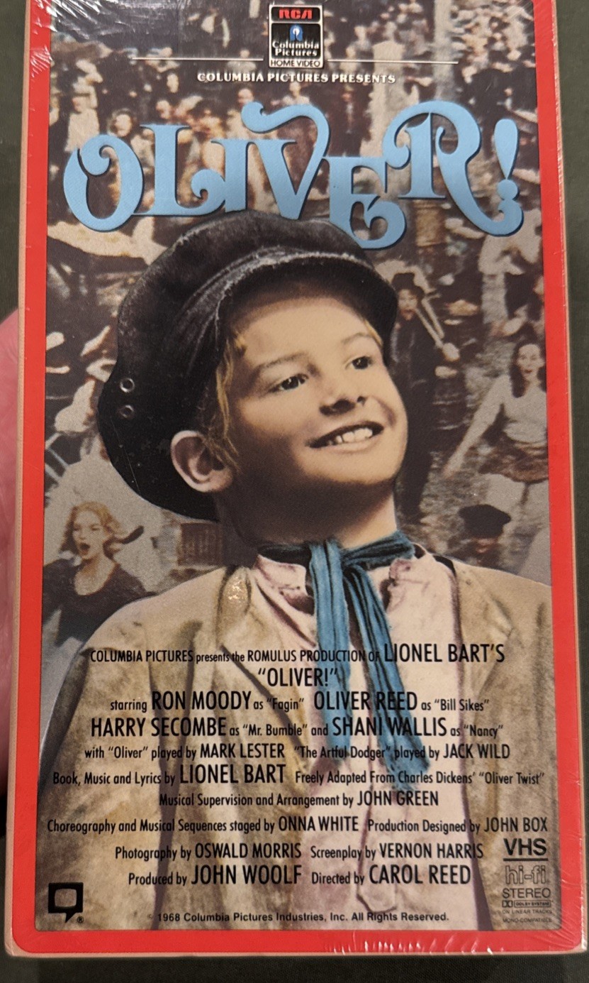 Oliver VHS (1985) Rare~ New & Sealed ~ Ron Moody ~Red Charles Musical Classic