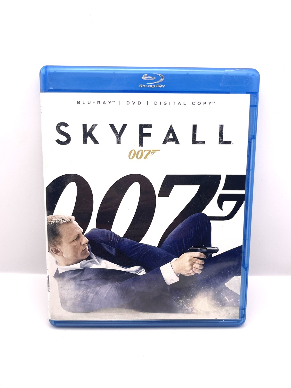 Skyfall 007 Blu-ray &DVD James Bond Movie Daniel Craig Javier Bardem Judi Dench
