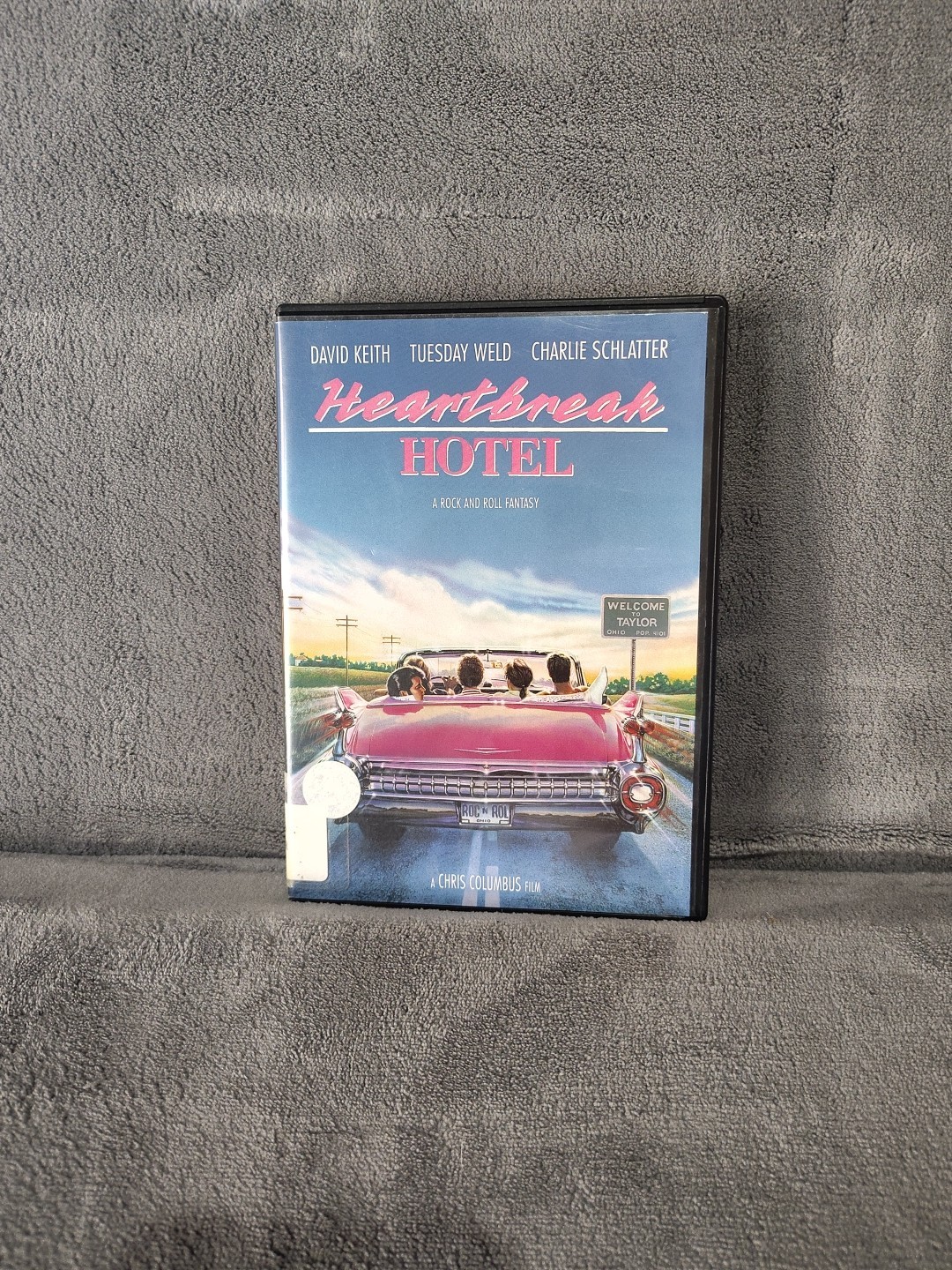 Heartbreak Hotel (DVD 1988) EX LIBRARY EX LIBRIS