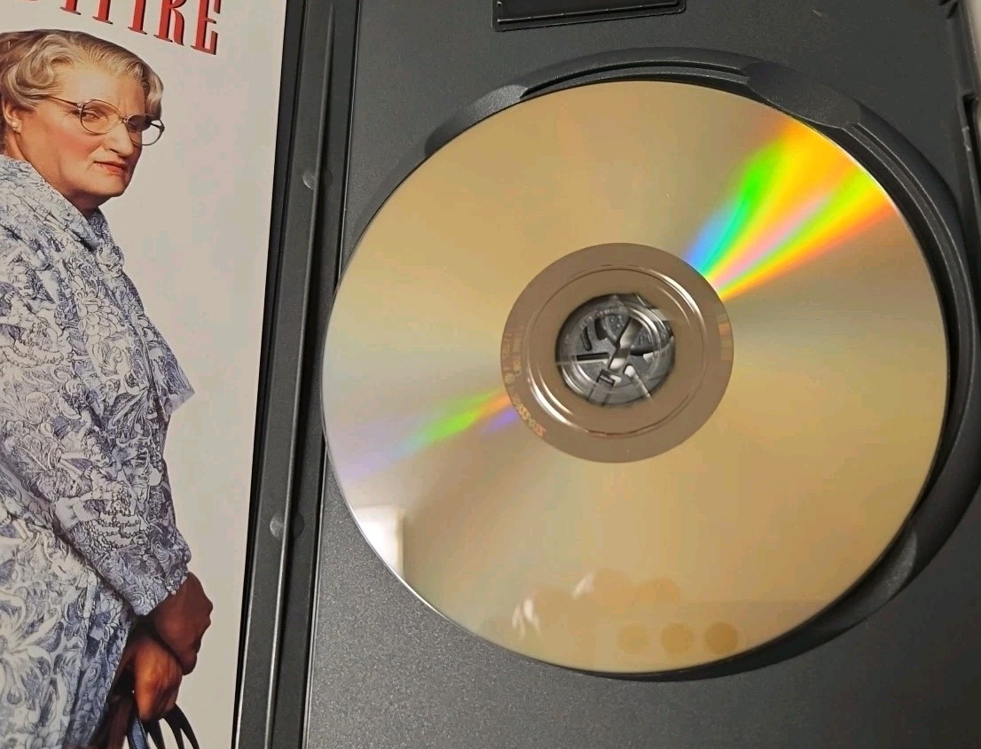 Mrs Doubtfire (Widescreen Checkpoint) – DVD – GOOD