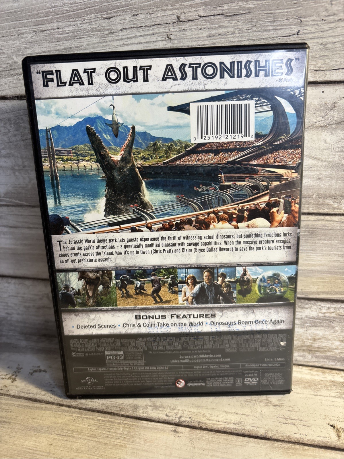New! Jurassic World (DVD) Ships Free Flat Out Astonishes Chris Pratt 125 Minutes