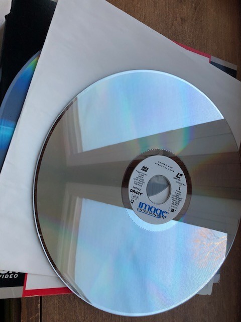 CRIMES AND MISDEMEANORS Laserdisc LD VERY GOOD CONDITION GREAT FILM WOODY ALLEN!