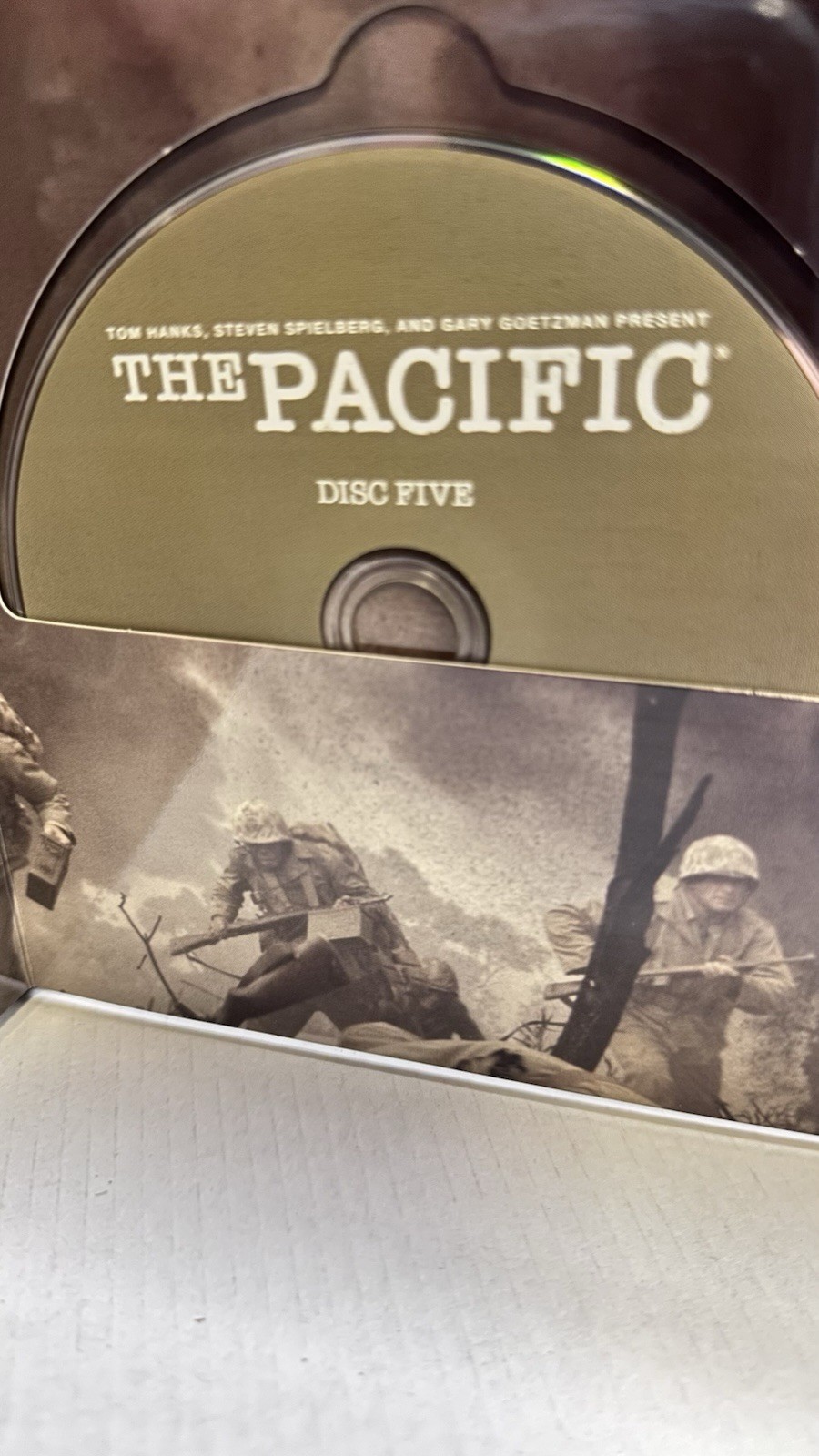 HBO Band of Brothers / The Pacific Blu-ray Complete Series Box Set w/ Book