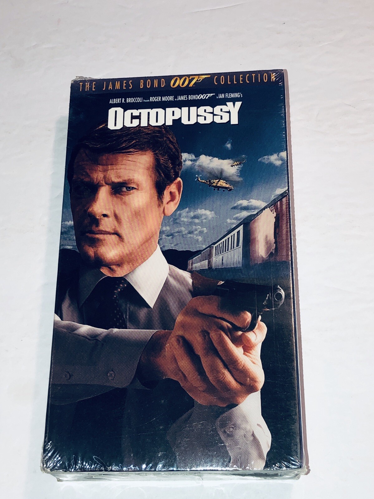 James Bond Octopussy VHS – NEW/sealed – FREE Shipping 007 44O