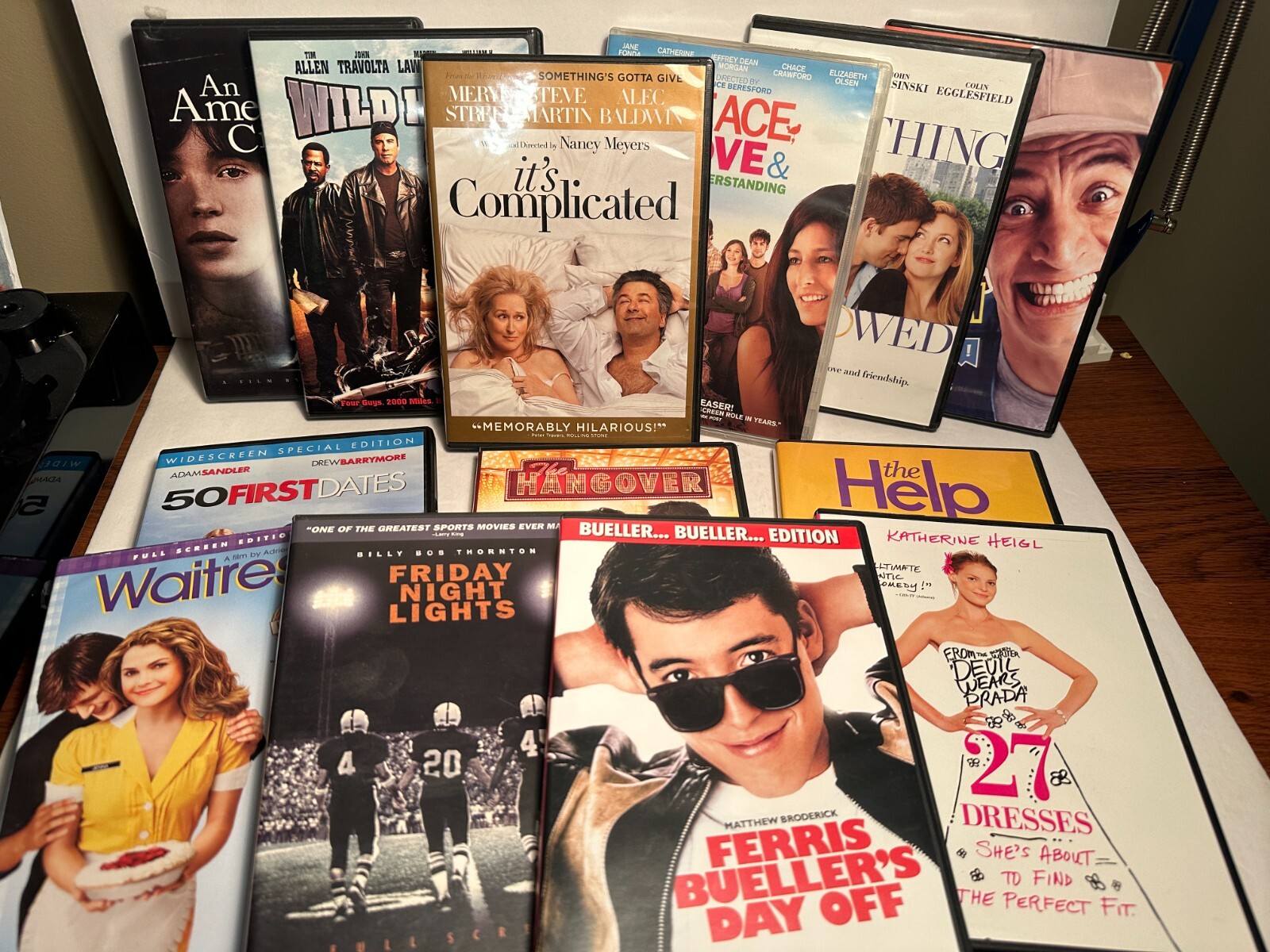 13 Movie DVD Lot 2000s Rom Com Drama comedy women The Help Hangover Waitress