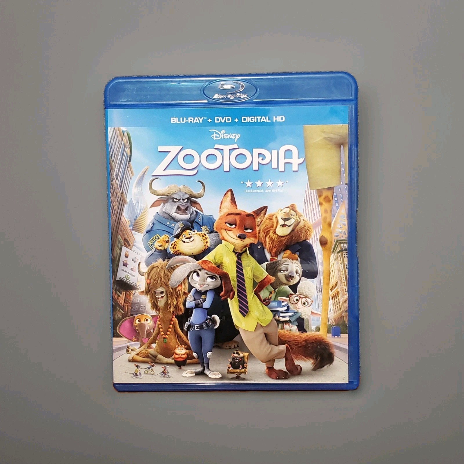 Zootopia Disney Blu-ray DVD Combo 2-disc PG Working Kids Family Movie Night